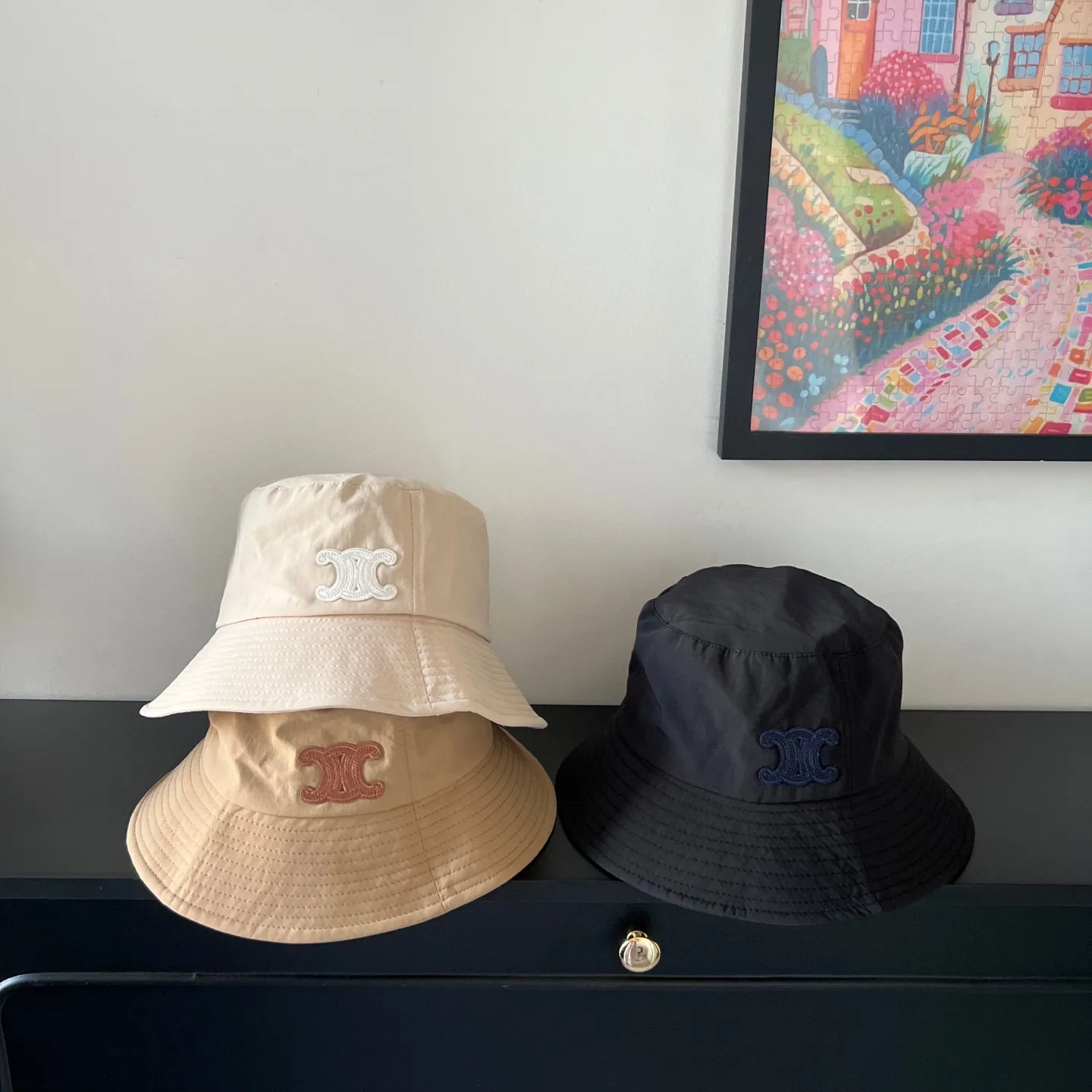 🉐140💛 Comes with dust bag [Celine] 2025 new style simple fisherman hat made of smooth material, unique design ~ versatile for daily use