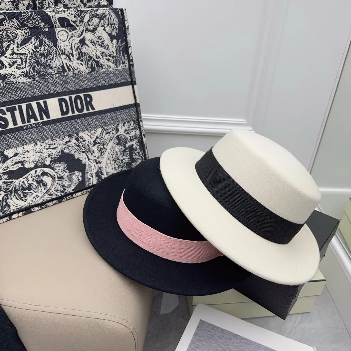 CELINE 🤍🩷 New wool flat hat 100% wool haute couture series