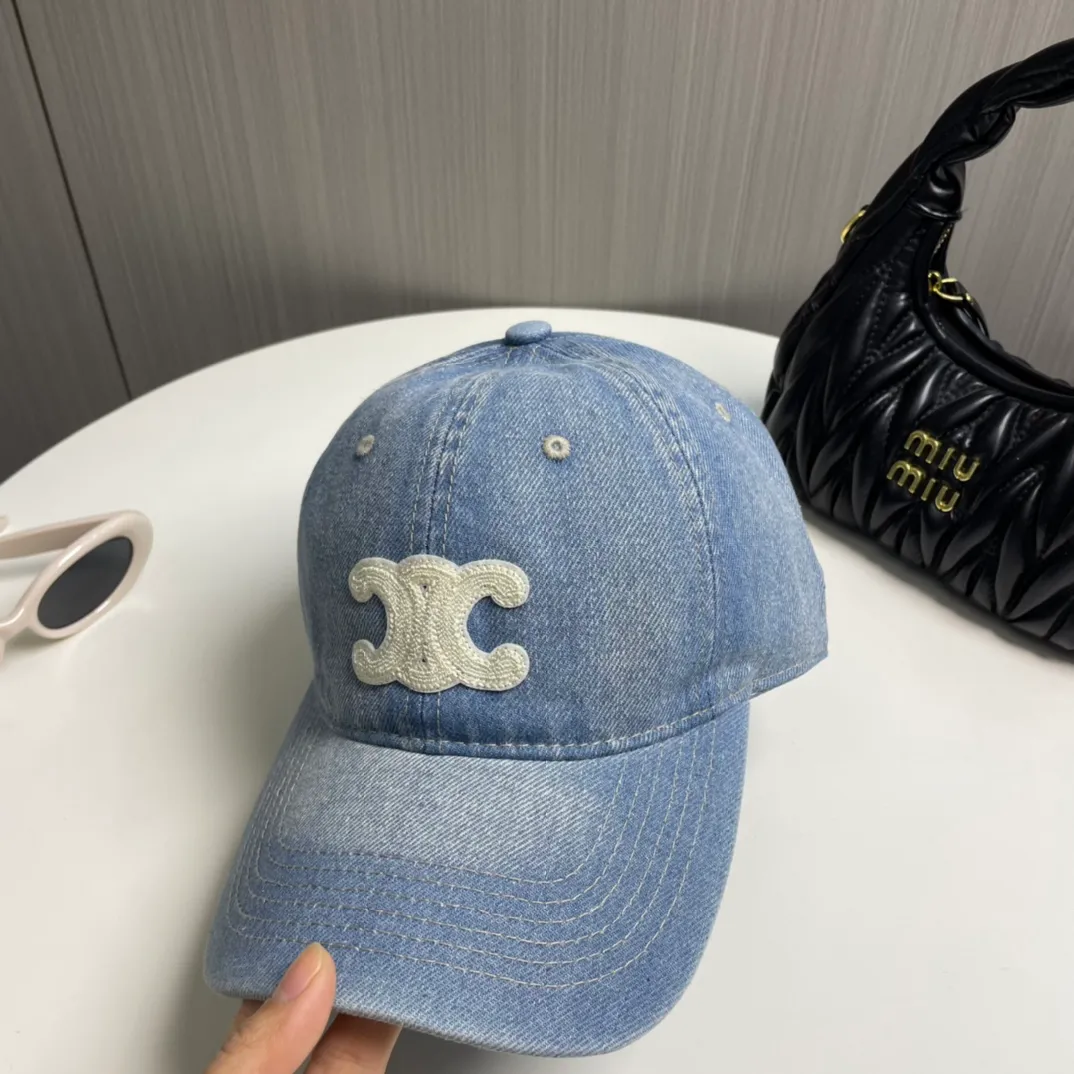 P50💛 Comes with dust bag [CELINE Celine] new denim baseball cap🧢, a must-have and easy to match when out on the street, get it now!