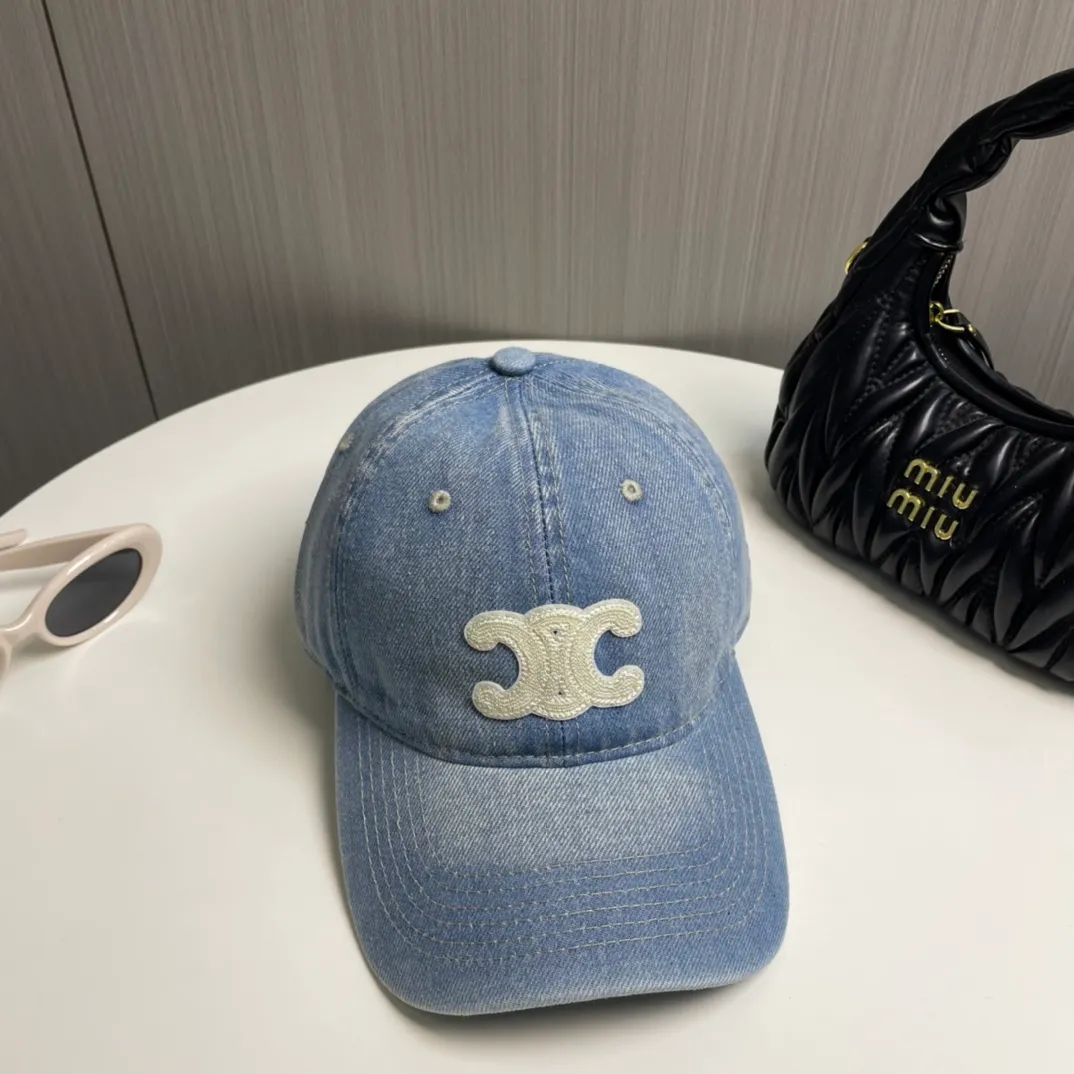 P50💛 Comes with dust bag [CELINE Celine] new denim baseball cap🧢, a must-have and easy to match when out on the street, get it now!
