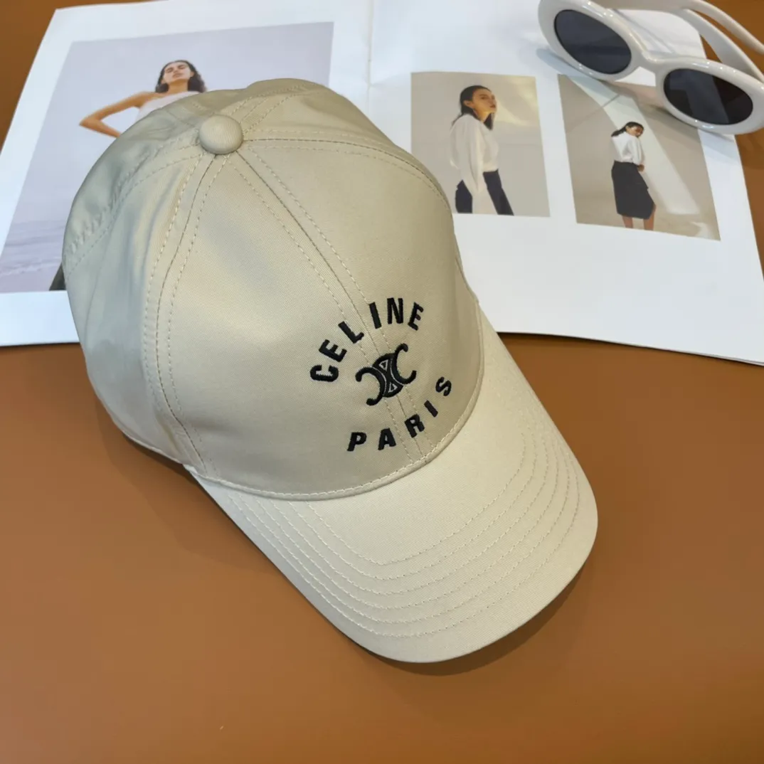 P86 popular CELINE (Celine) official website purchase version. Original 1:1 customized! The latest baseball cap with the same style as the simple letter star, fashionable and high-end workmanship! Every hat is made with care! Extraordinary quality, suitable for both men and women.    Céline's hat has a simple design, high-end color matching, delicate texture, and clean style. It is an iconic item. The letter C is the official icon of CELINE. It is deeply rooted in the brand's historical heritage, and at the same time it exudes modern elegance and a new trend of retro modernity. Simple baseball cap decorated with C logo. Self-attitude, no need to elaborate.