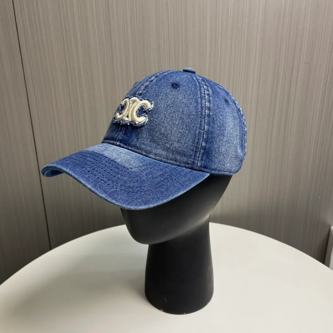 P60💛 Comes with dust bag [CELINE Celine] new denim baseball cap🧢, a must-have and easy to match when going out, hurry up and get it!