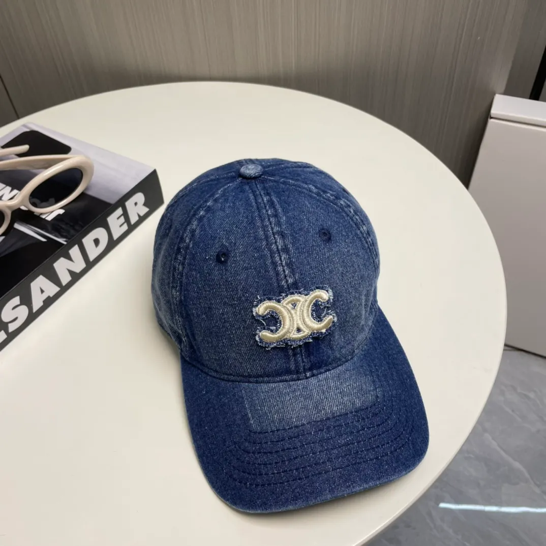 P60💛 Comes with dust bag [CELINE Celine] new denim baseball cap🧢, a must-have and easy to match when going out, hurry up and get it!
