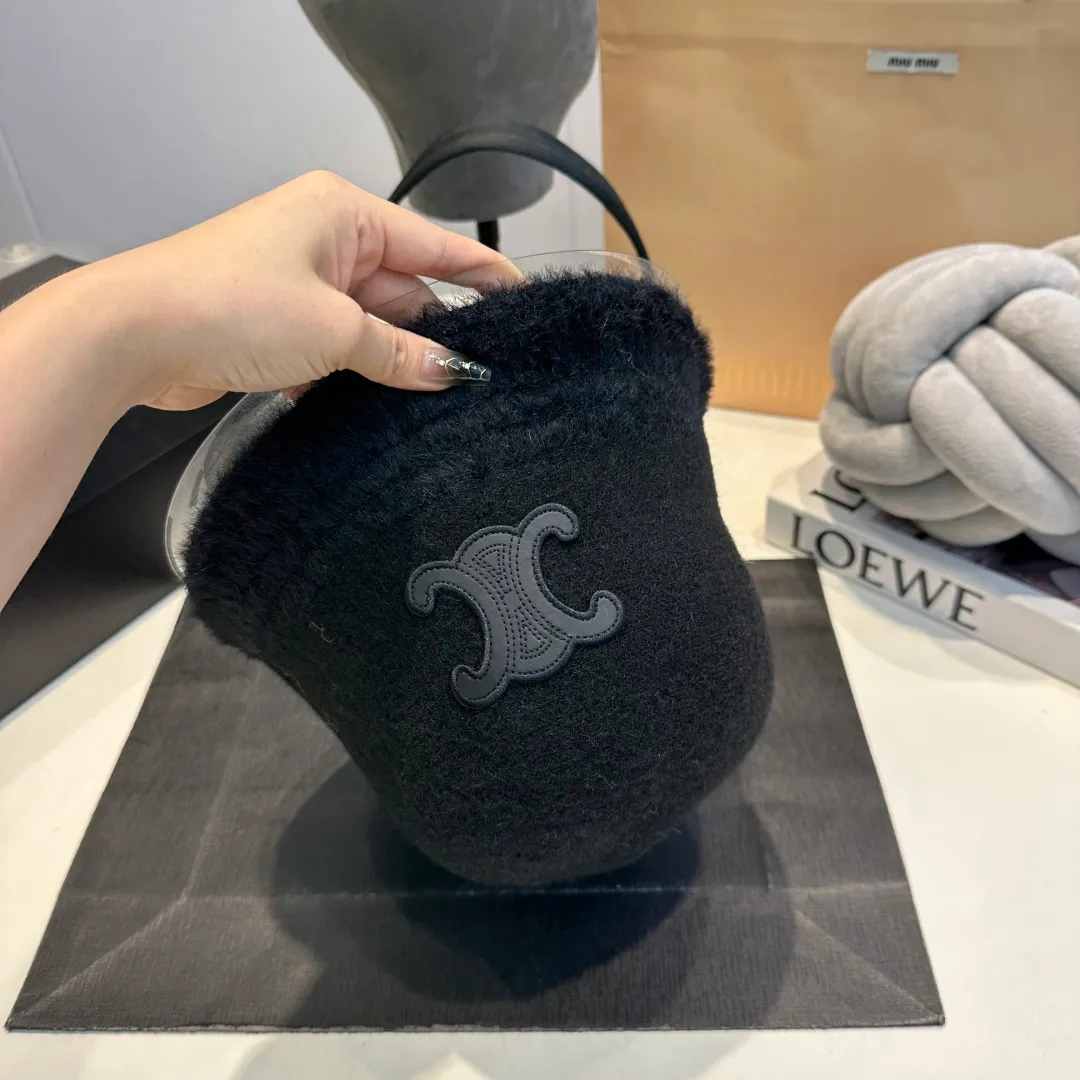 P60 Celine Celine* customized version of Arc de Triomphe lamb wool basin hat women's bucket hat 2025 hot new style autumn and winter hat fisherman hat winter style