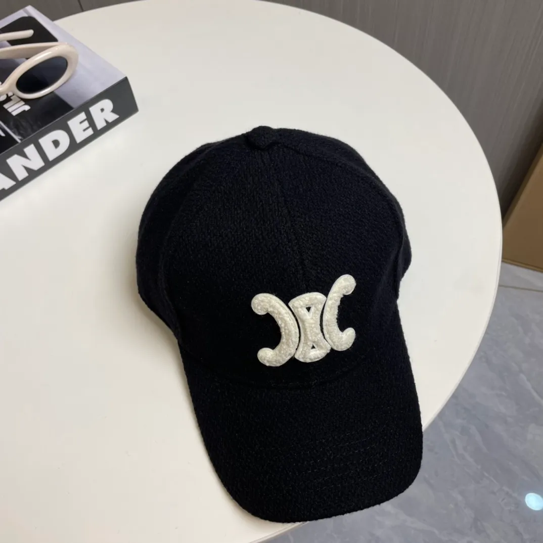 P86 CELINE · Celine's new fall and winter C letter embroidered baseball cap 🧢 Top version 👍 Purchased from ZP to make a pattern, and the hat shape is completely customized according to ZP 2:1. Custom woven wool fabric, super textured! The letter C distinguishes the market version, the size and the texture of the looped hair are all restored. The hardware adjustment buckle is custom-molded and has a logo. Customized logo webbing inside the hat, all details restored💯 ⚠️Size: One size fits all and adjustable!
