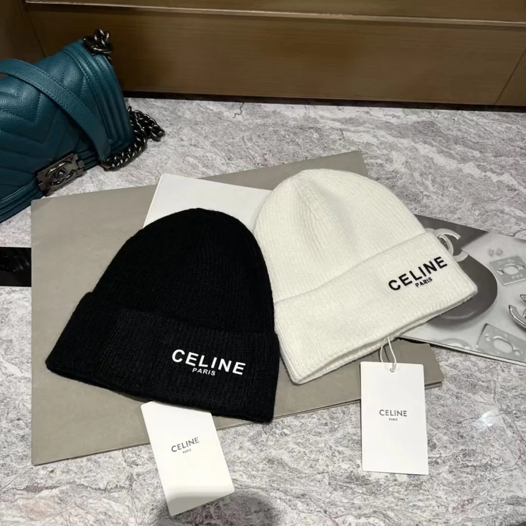 CELINE cashmere knitted hat
