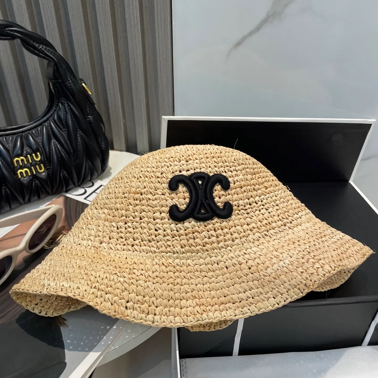 P110💛[CELINE Celine] New raffia densely woven straw hat, the first choice for the beach in summer ~ the same style as the stars ~ big brands are simple