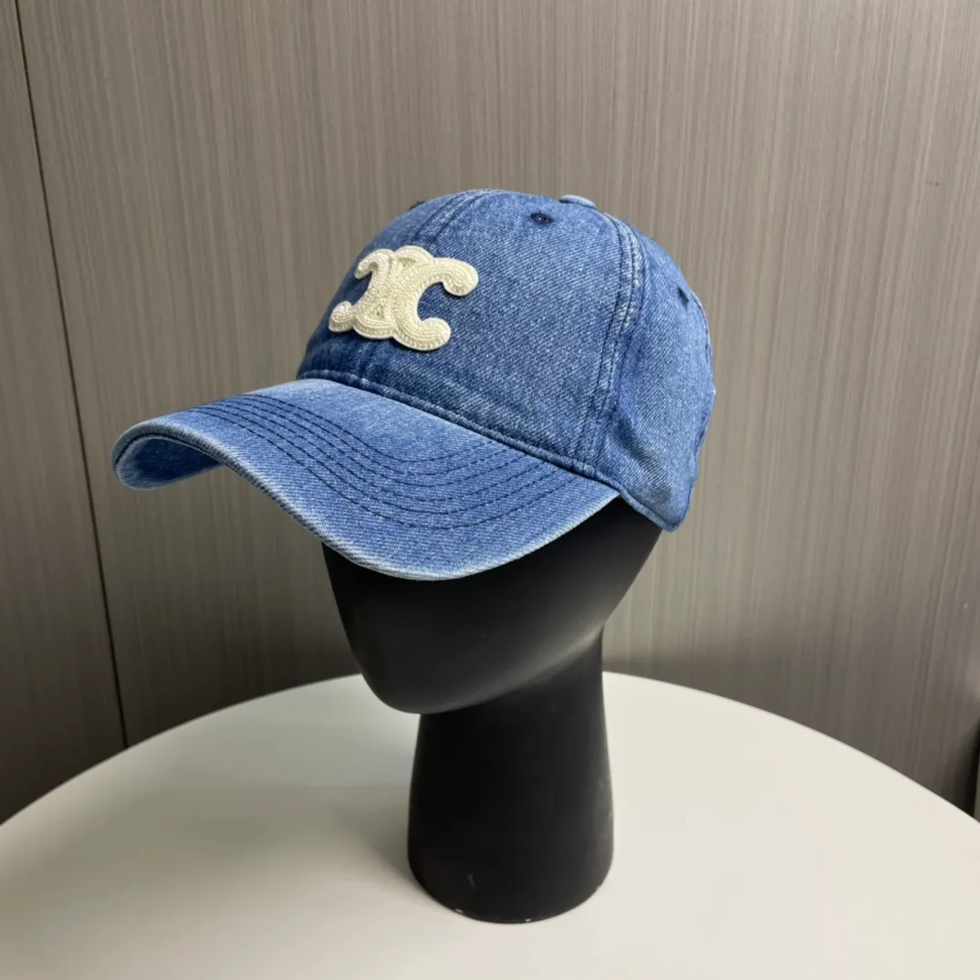 P50💛 Comes with dust bag [CELINE Celine] new denim baseball cap🧢, a must-have and easy to match when out on the street, get it now!