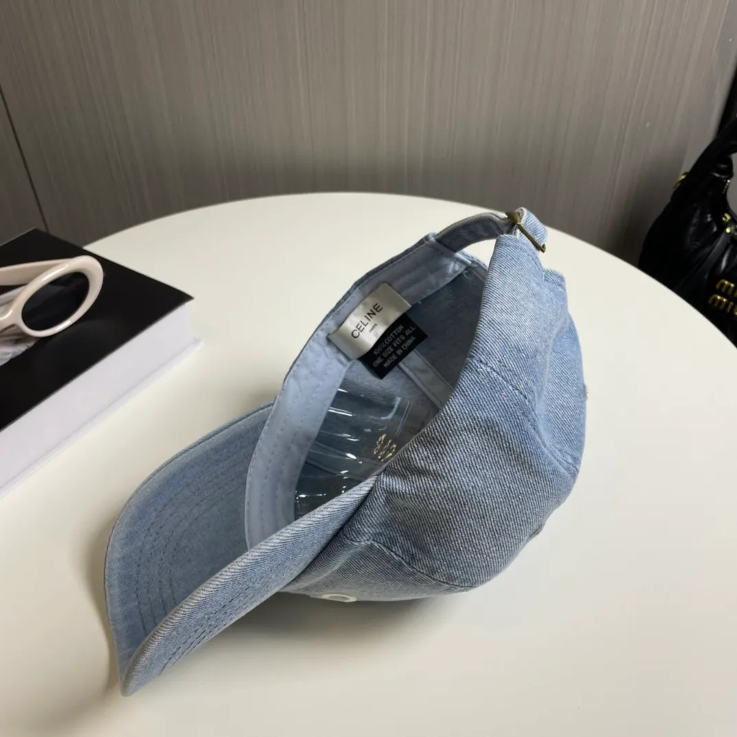 P70💛 Comes with dust bag [CELINE Celine] new denim baseball cap🧢, a must-have and easy to match when going out, hurry up and get it!