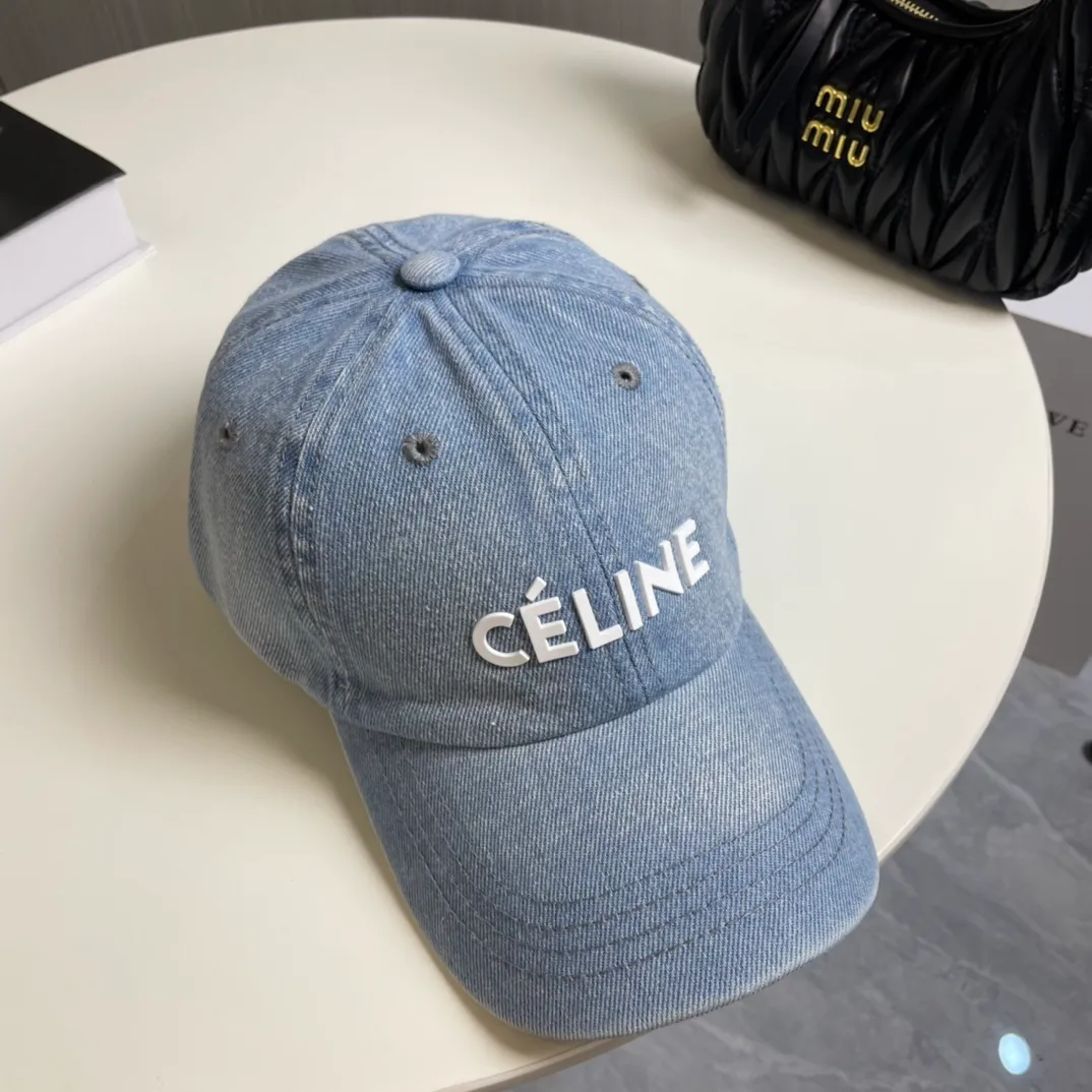 P70💛 Comes with dust bag [CELINE Celine] new denim baseball cap🧢, a must-have and easy to match when going out, hurry up and get it!