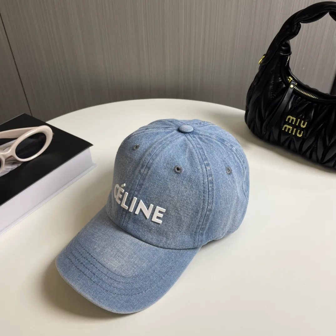 P70💛 Comes with dust bag [CELINE Celine] new denim baseball cap🧢, a must-have and easy to match when going out, hurry up and get it!