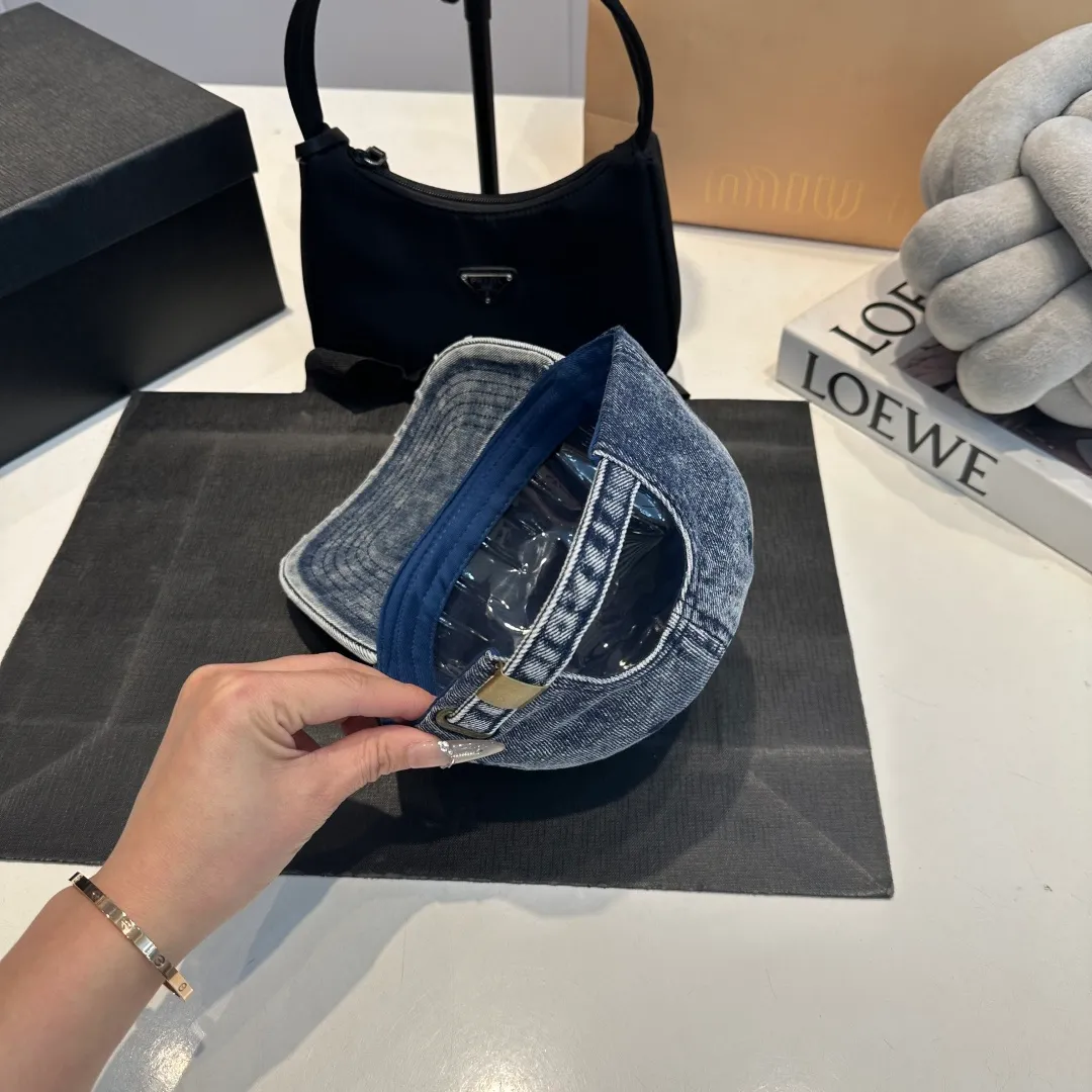 P56 CELINE washed ripped denim baseball cap 🎩 Original quality, very popular 🔥 Very exquisite craftsmanship [Love] High-end and classy, ​​low-key luxury, easy to carry