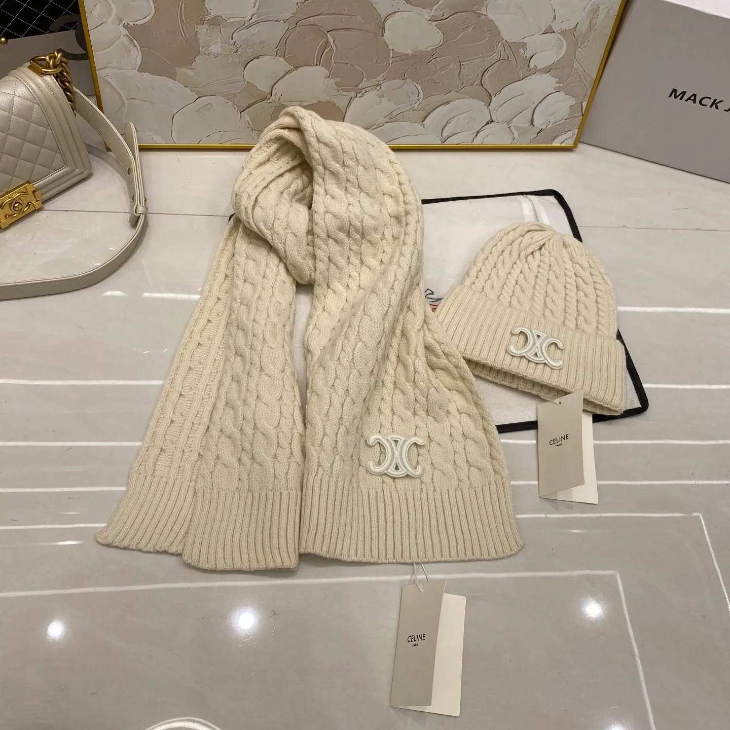 Celine twist cashmere knitted hat + scarf🧣