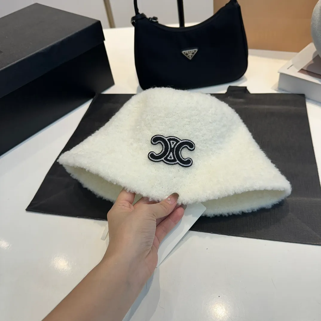 P60 CELINE Celine 2024 new color-blocked plush big-name sunshade fisherman hat 🌈 Versatile and casual ~ simple and elegant