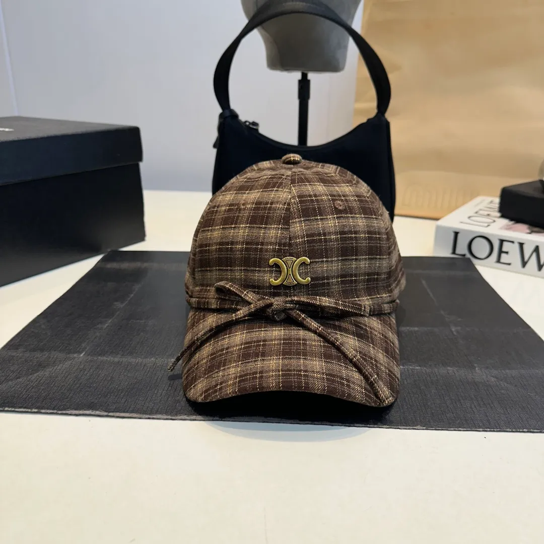P70 CELINE new Arc de Triomphe plaid bow hardware baseball cap