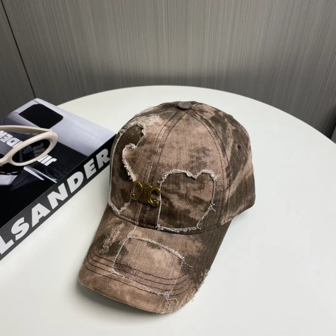 P76💛CELINE 25 Spring Washed Baseball Cap🧢 🔥New Baseball Cap🧢, a must-have when going out on the street, very easy to match, high quality, complete internal standards, get it now!