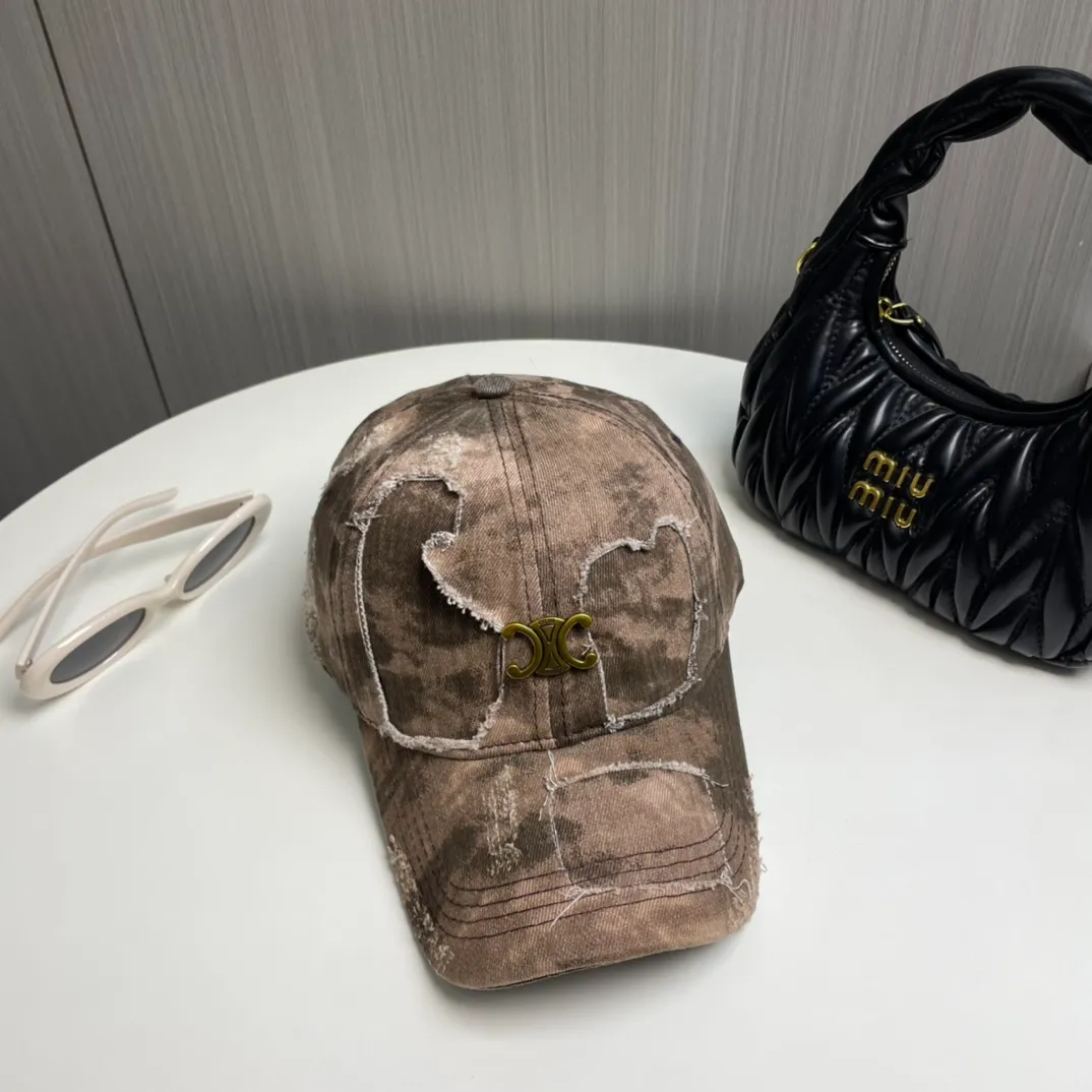 P76💛CELINE 25 Spring Washed Baseball Cap🧢 🔥New Baseball Cap🧢, a must-have when going out on the street, very easy to match, high quality, complete internal standards, get it now!