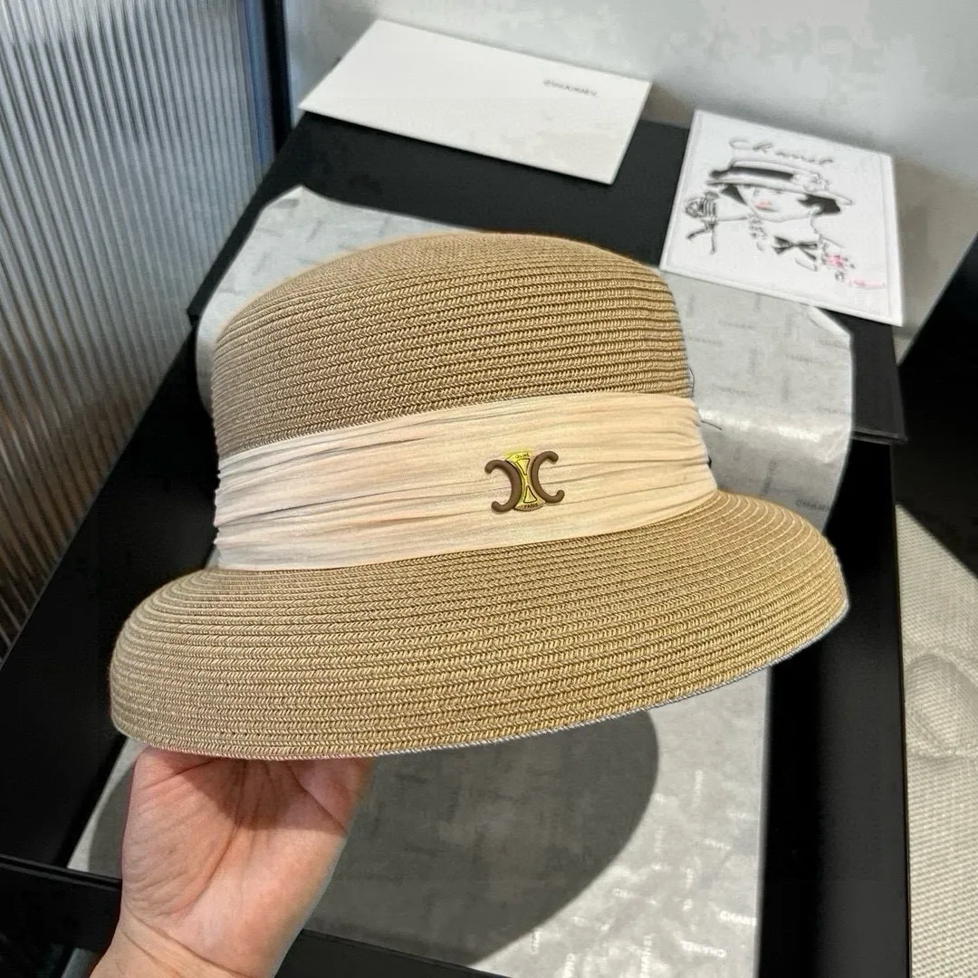 💰170¥ Celine, new basin hat, matched with linen accessories, full of ladylike style, head circumference 57cm