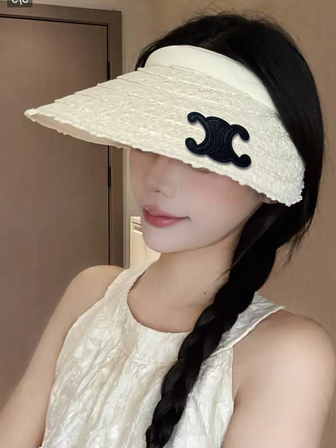 celine beach 🏖️Vacation style empty top hat bag