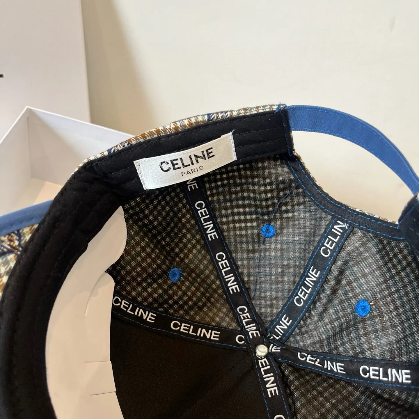 P70 [CELINE Celine] New classic casual and trendy baseball cap🧢Japanese and Korean style, looks great with any combination! A must-have when traveling