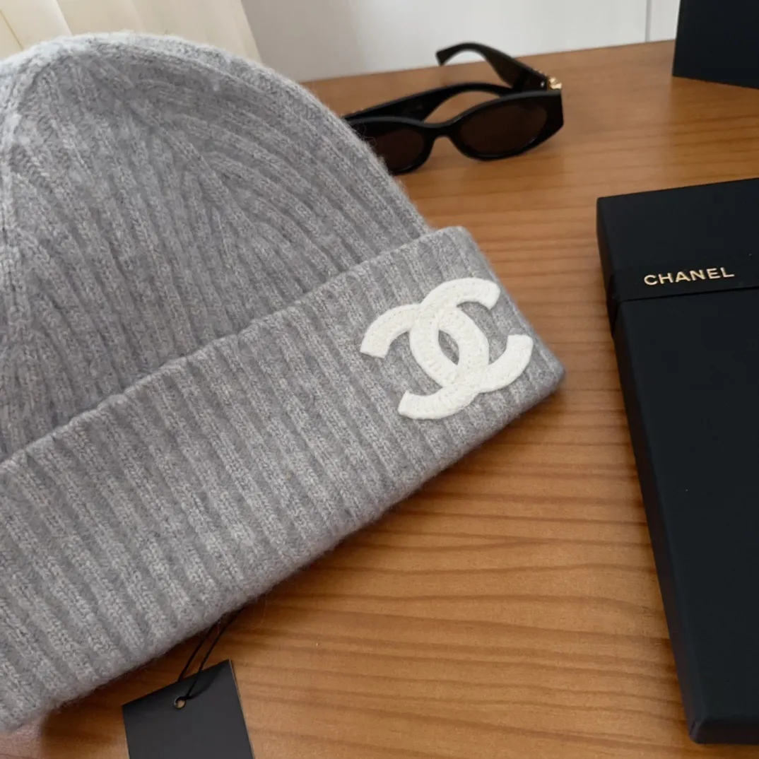 💰70 Chanel official website releases CHANEL small and popular knitted hat! Xiaohongshu’s new product is released, it’s so 🉑️, high-elastic fabric, classic colors, same style for men and women.