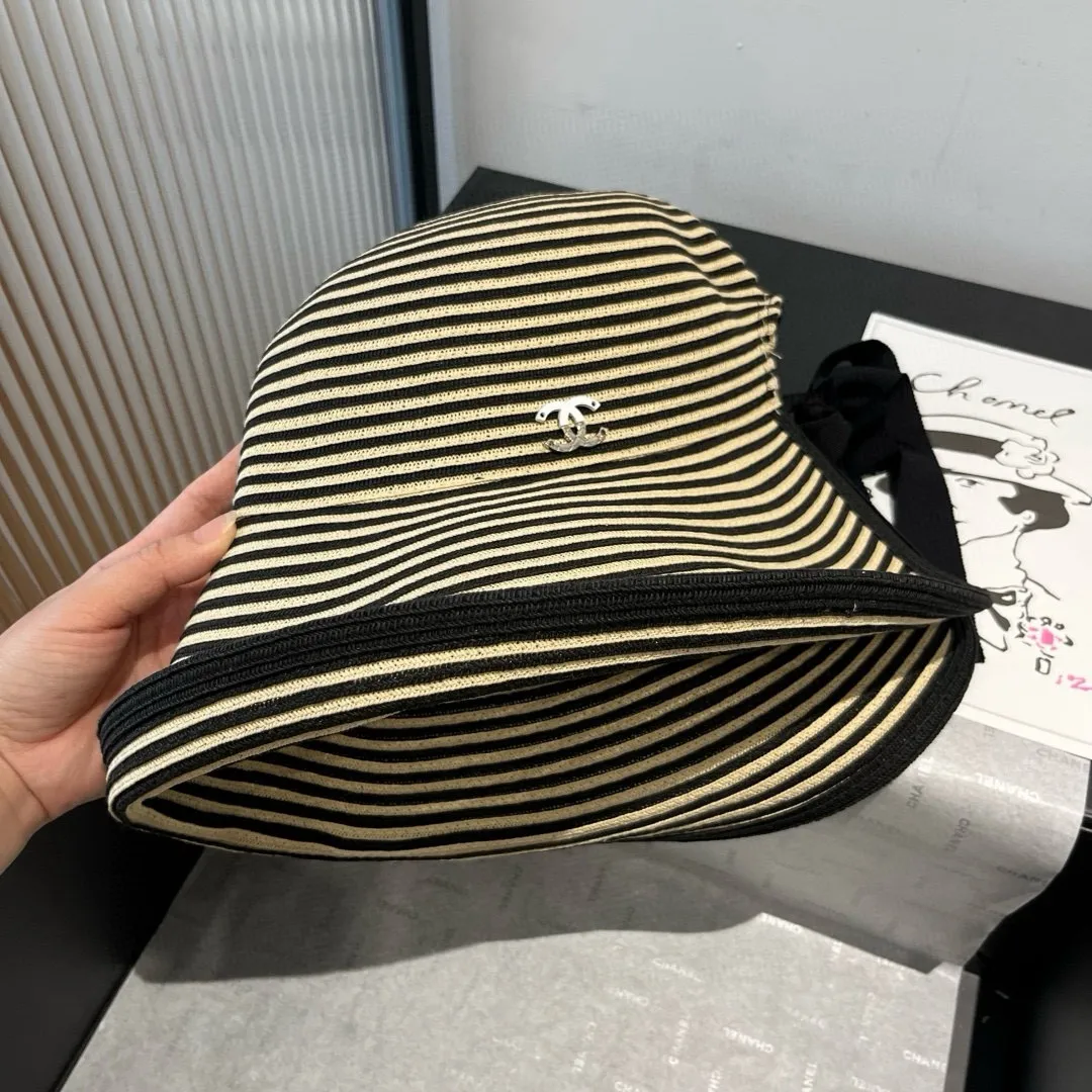 💰150¥ Chanel new striped sun hat, basin hat, foldable straw hat, head circumference 57cm