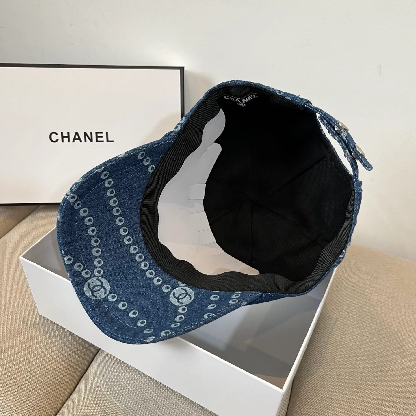 P70 CHANEL new baseball cap, Xiaoxiang is classic and simple, fashionable and casual design, popular new product