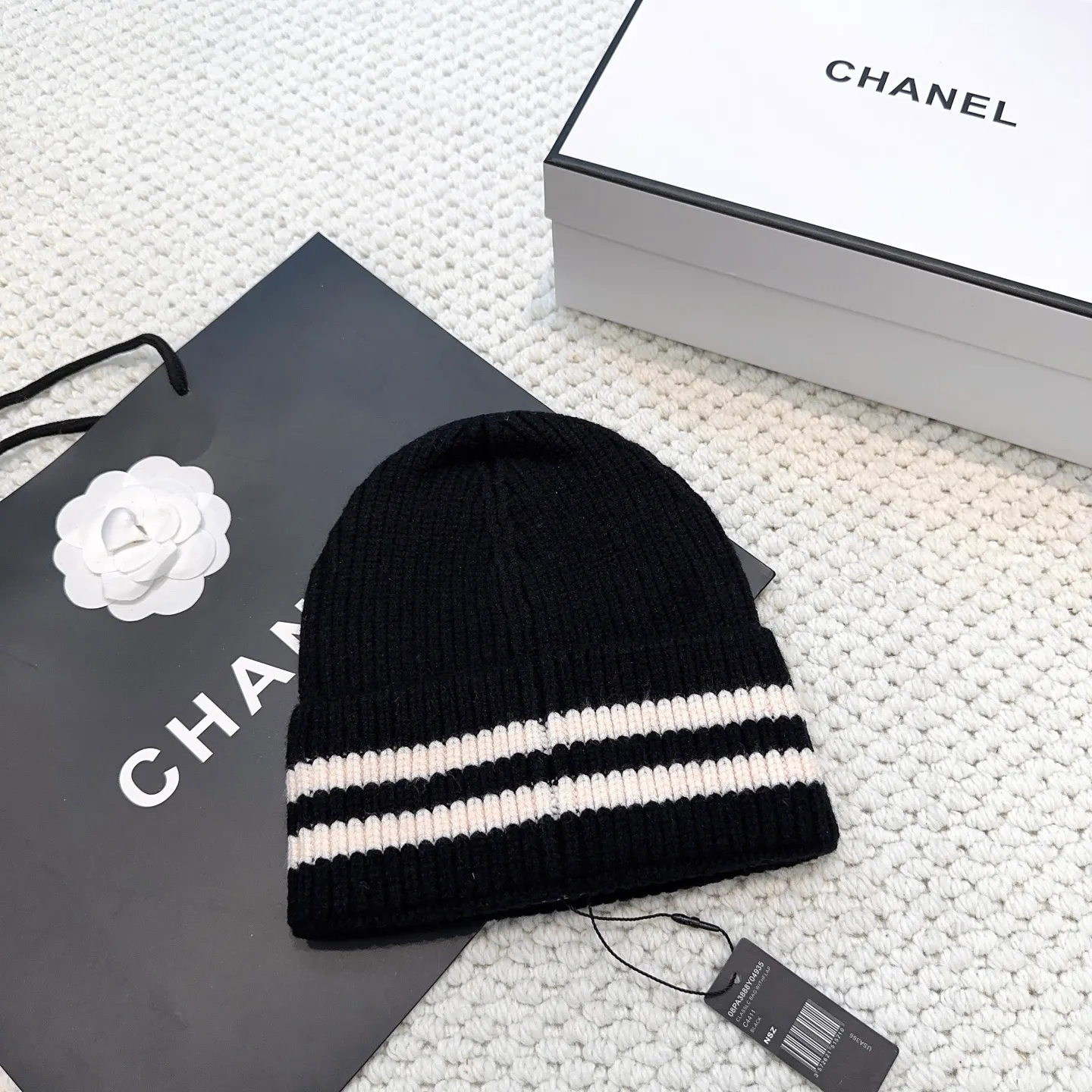 P70 Chanel official website quality Chanel autumn and winter woolen hat recommended by Internet celebrity fashion bloggers, Xiaohongshu's popular style, super soft and comfortable knitted hat with excellent elasticity!