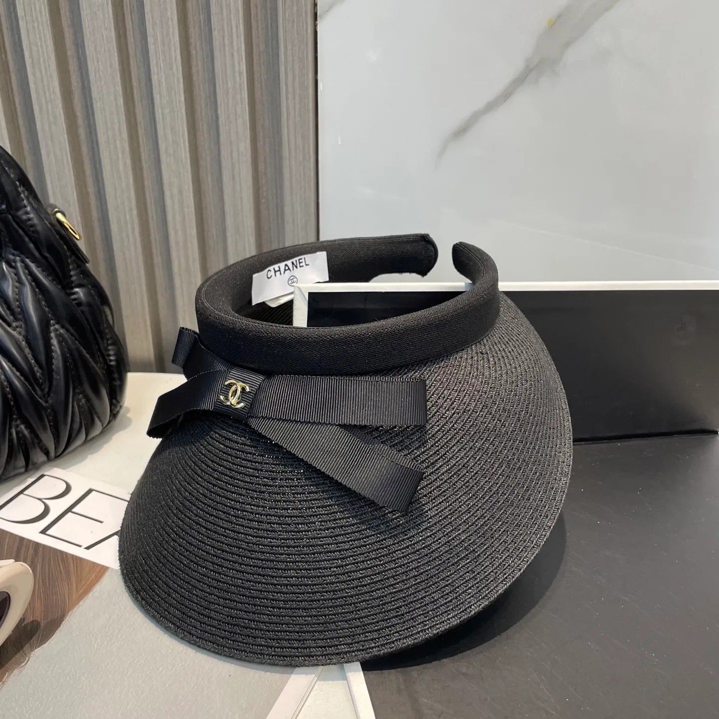 P80 Chanel empty top hat, advanced customization, lady style, attention to detail, sun protection and UV protection in summer, a must-have for travel, versatile and good-looking