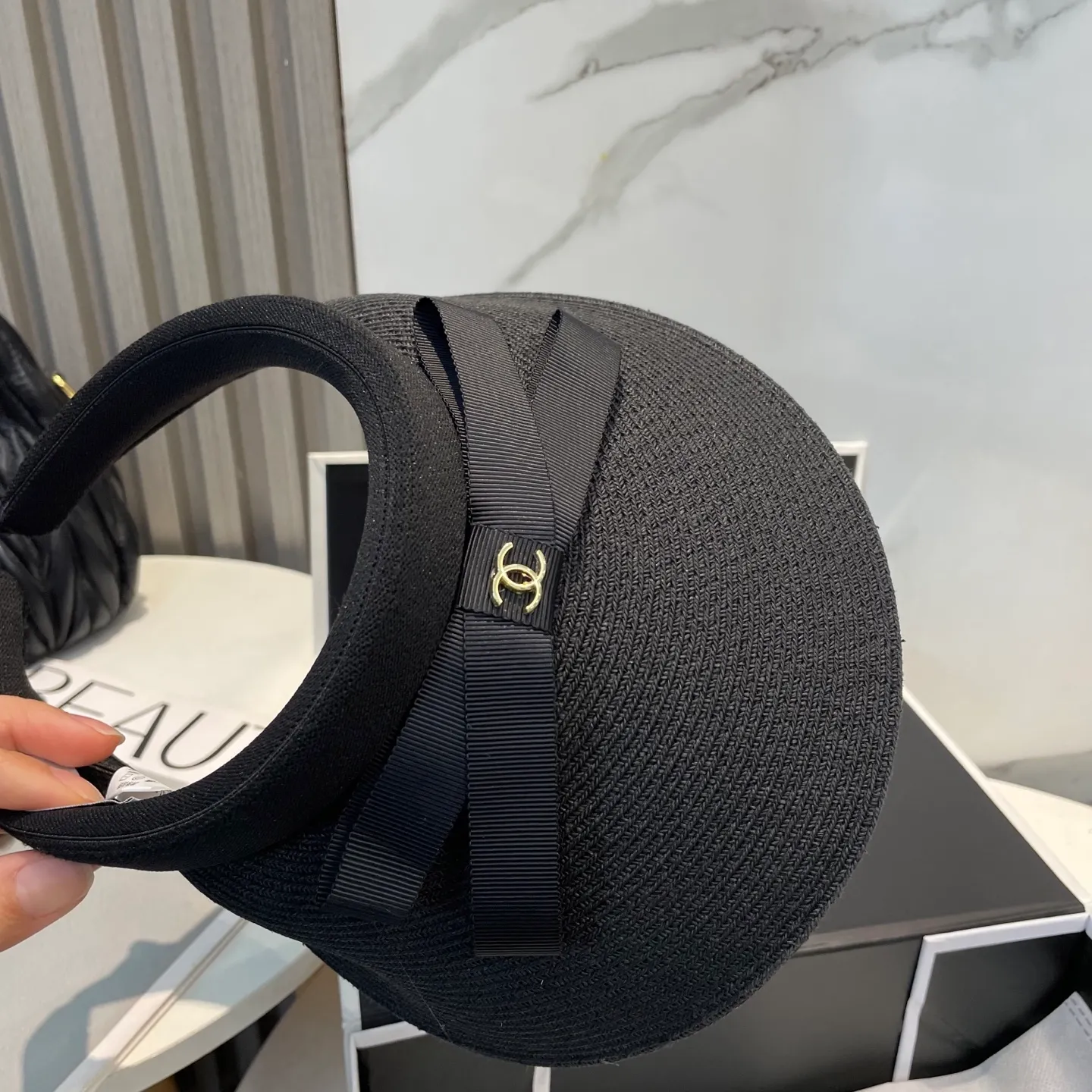 P80 Chanel empty top hat, advanced customization, lady style, attention to detail, sun protection and UV protection in summer, a must-have for travel, versatile and good-looking