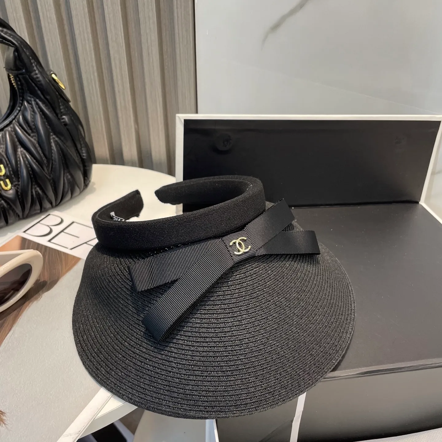 P80 Chanel empty top hat, advanced customization, lady style, attention to detail, sun protection and UV protection in summer, a must-have for travel, versatile and good-looking