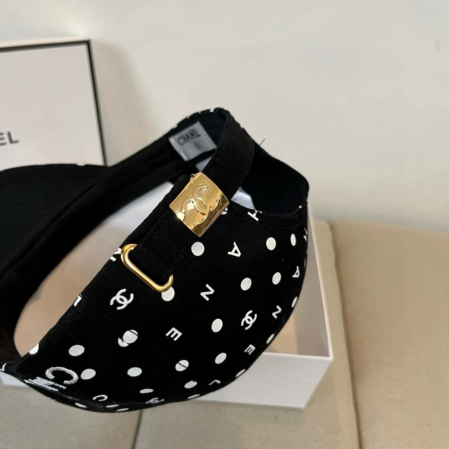 P66 CHANEL Chanel 2025 new small fragrance style big-name baseball cap, counter classic style, unisex, head circumference 57, four colors available