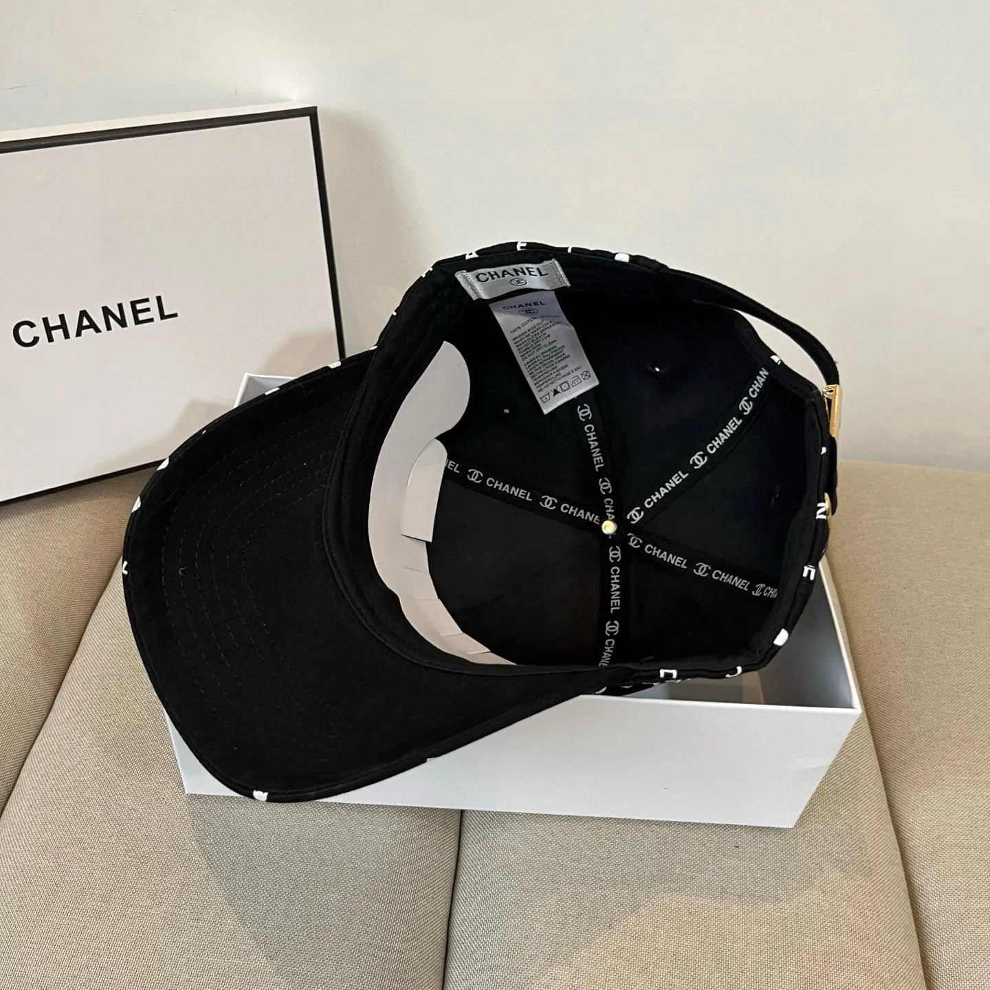 P66 CHANEL Chanel 2025 new small fragrance style big-name baseball cap, counter classic style, unisex, head circumference 57, four colors available