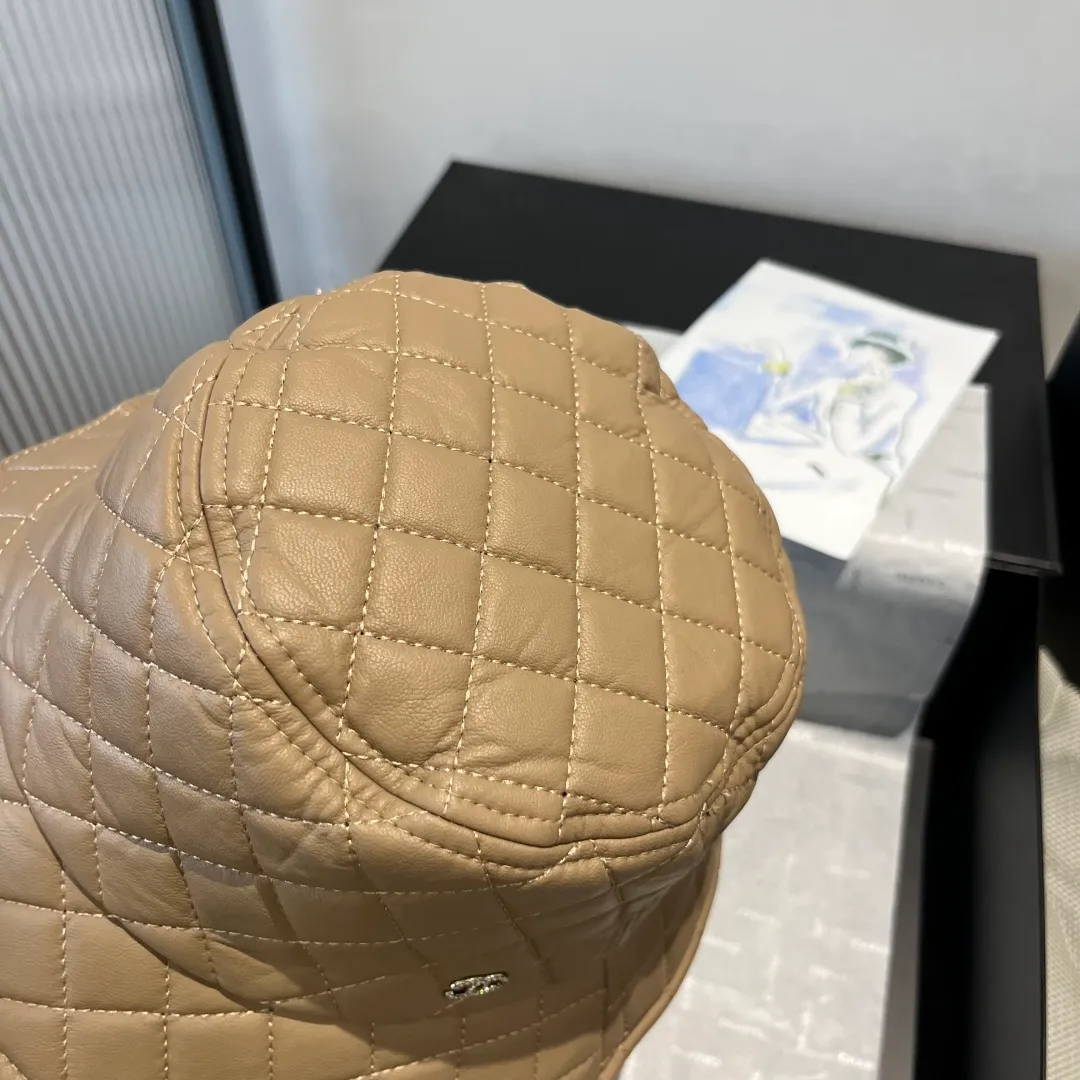 Special batch 💰90¥ Chanel new bucket hat foldable head circumference 57
