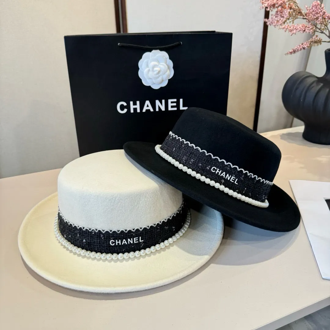 💰180¥ Chanel new wool top hat, flat top hat, 100% wool fabric 🦙%, head circumference 57cm