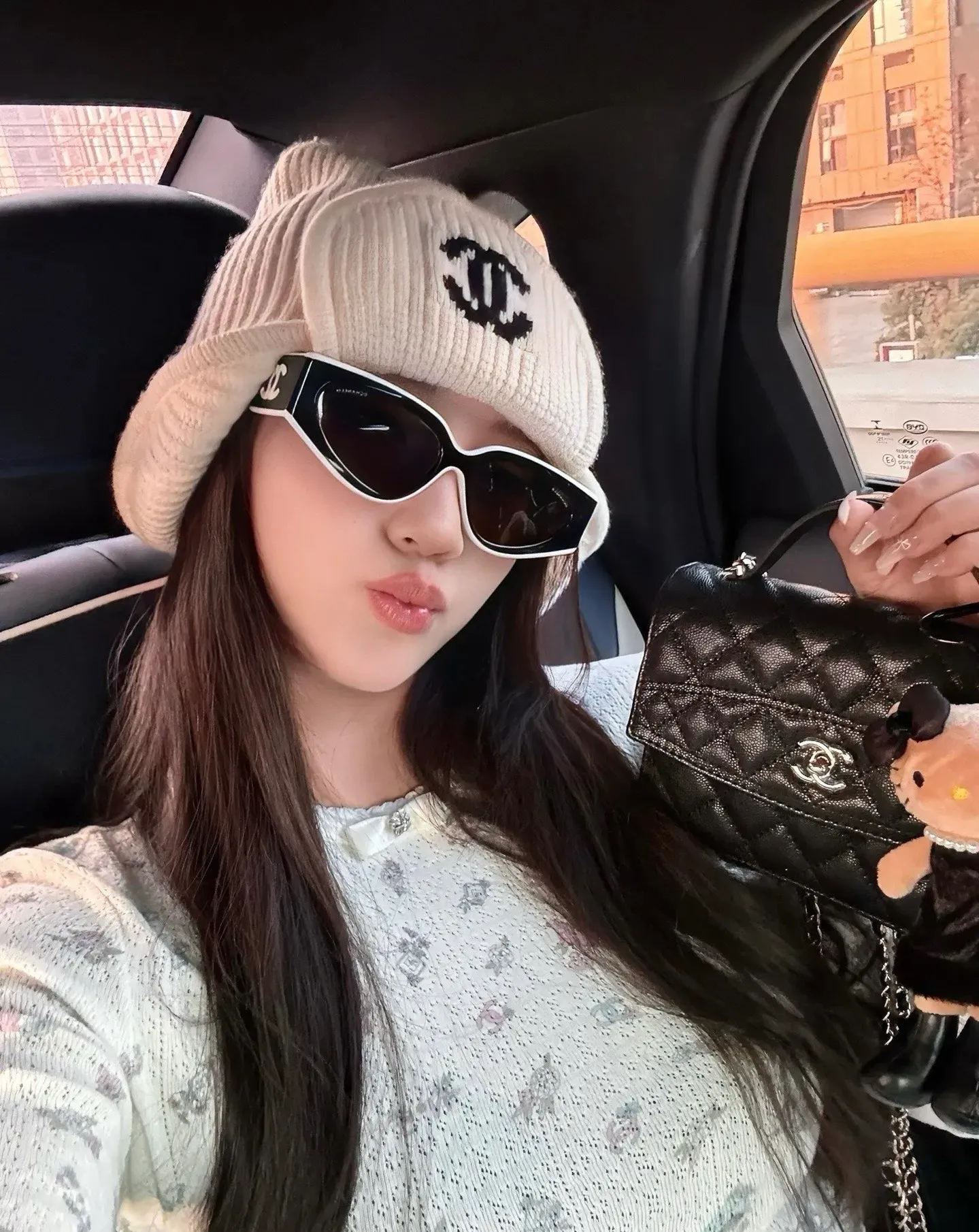 💰70¥ Chanel knitted beanie, ear protection hat