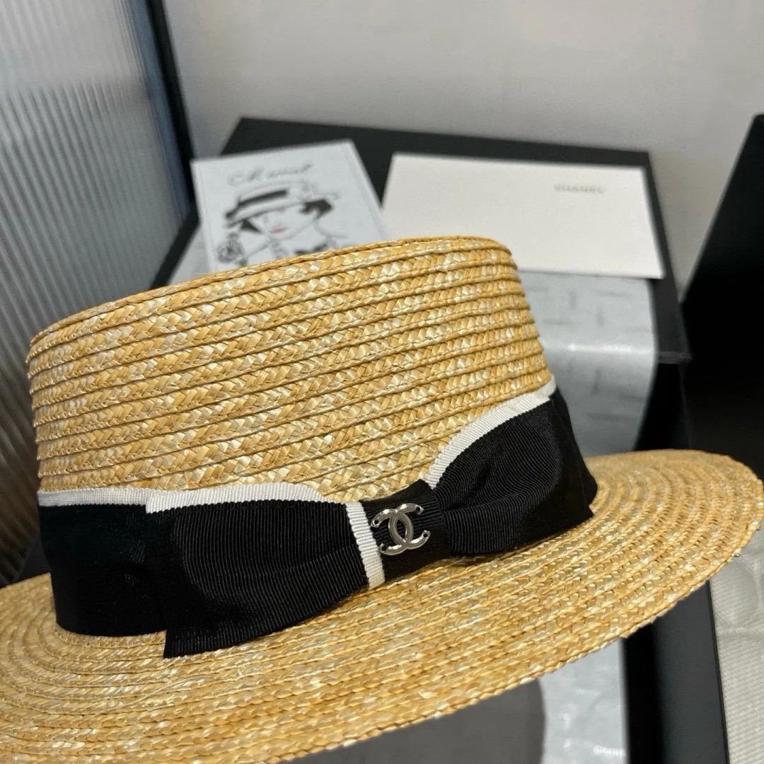 💰160¥ Chanel official flat top hat, made of straw, head circumference 57cm