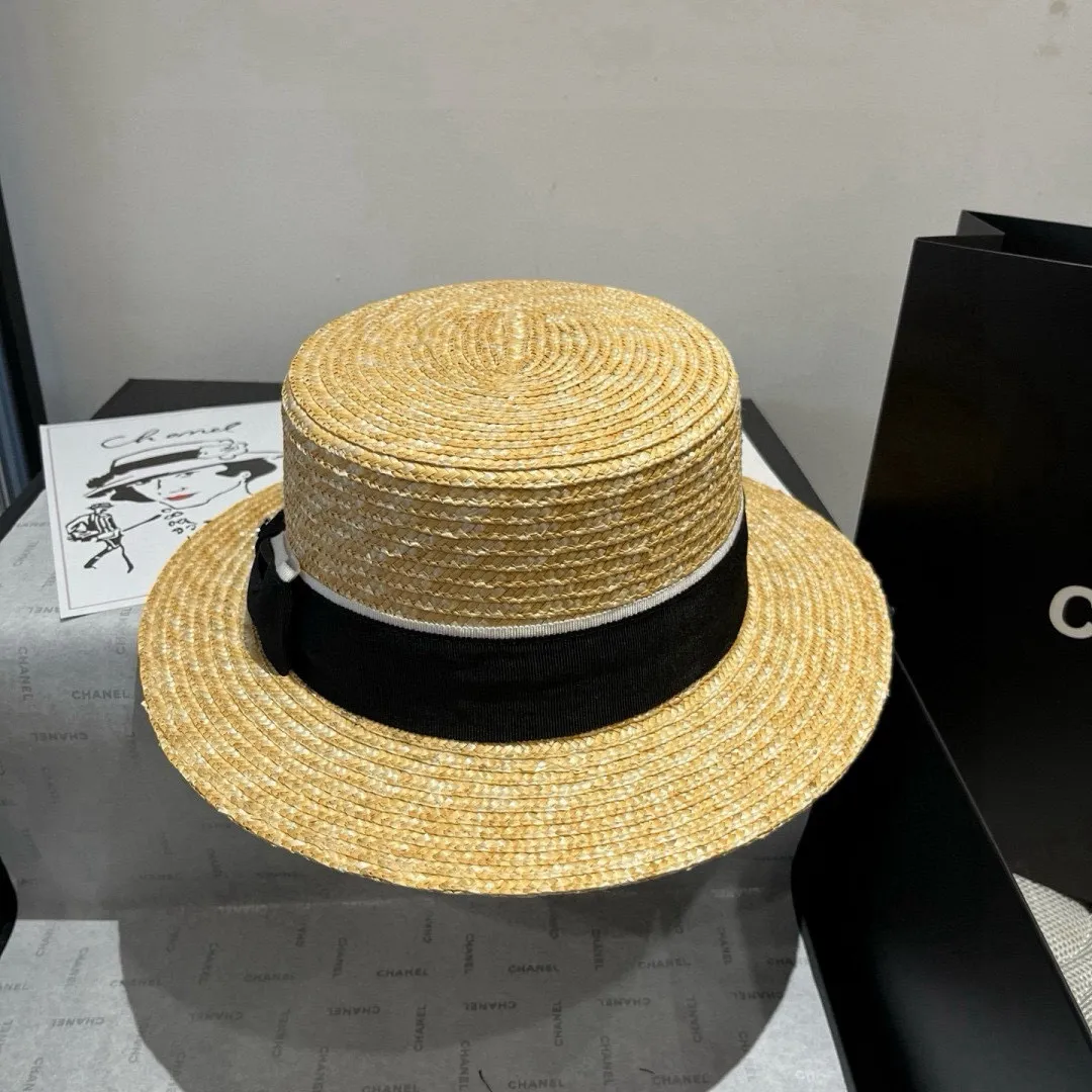 💰160¥ Chanel official flat top hat, made of straw, head circumference 57cm