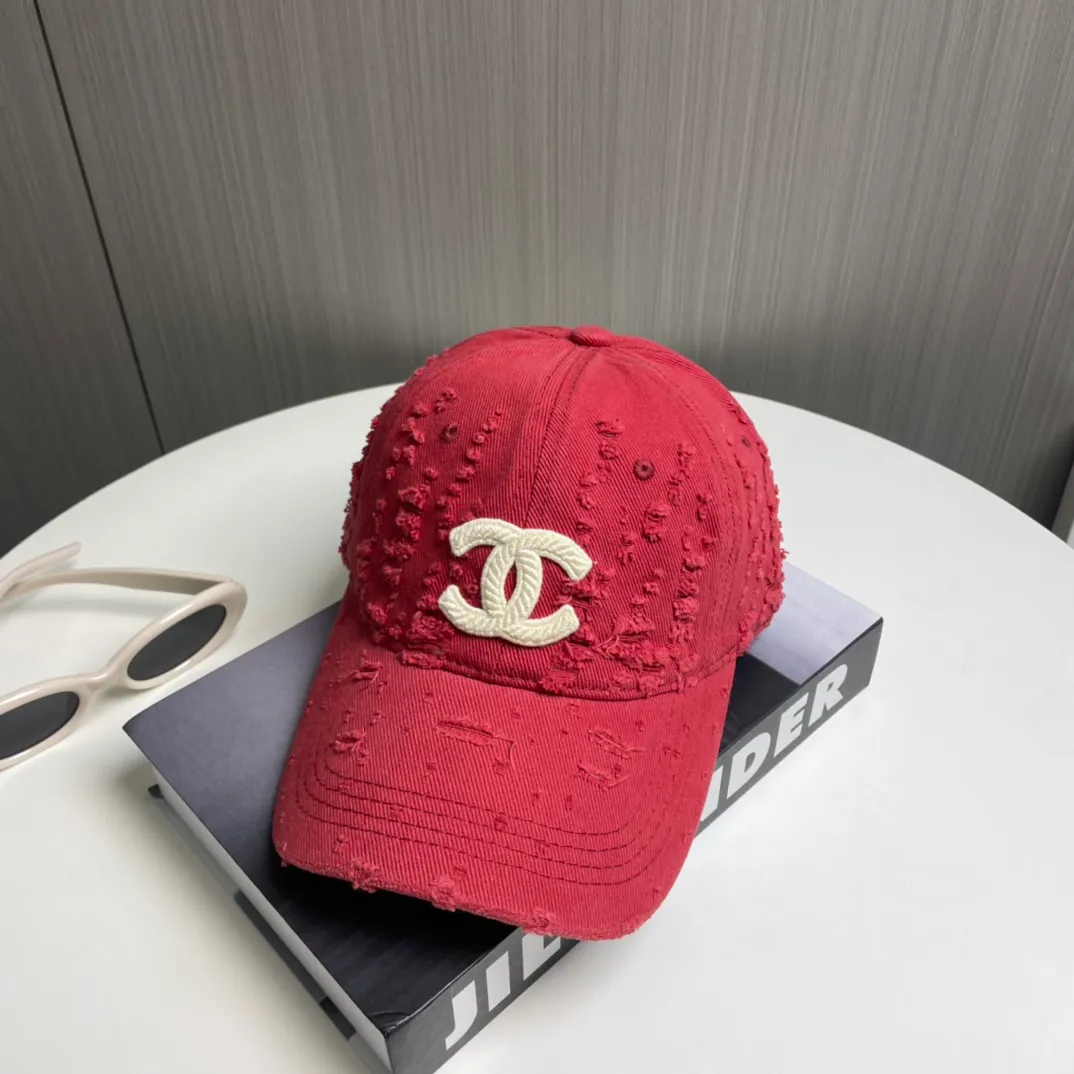 P76 CHANEL 25 new baseball cap, classic and simple logo, fashionable and casual design, popular new product