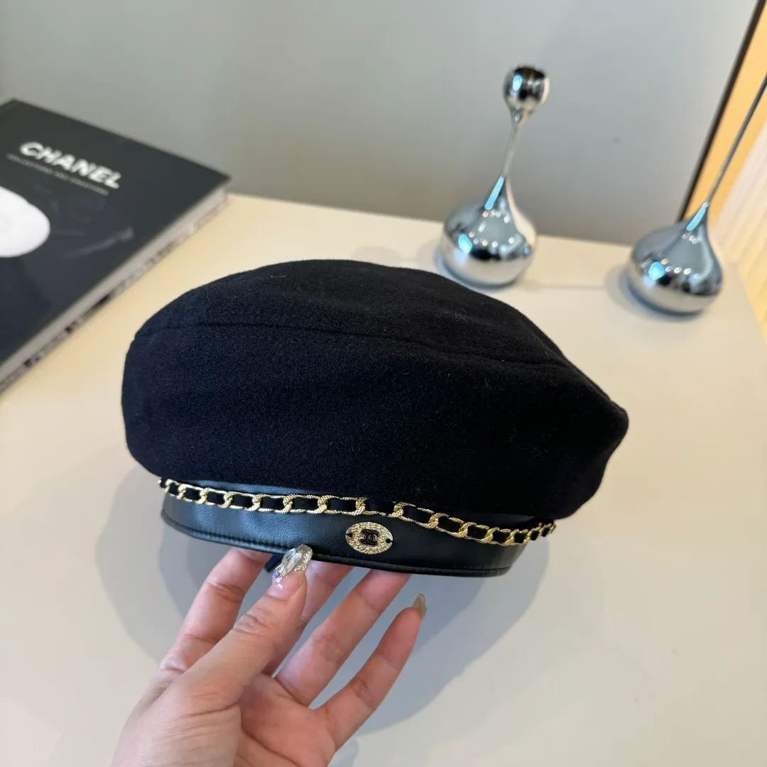 💰100¥ Chanel wool beret, small fragrant chain beret, head circumference 57cm