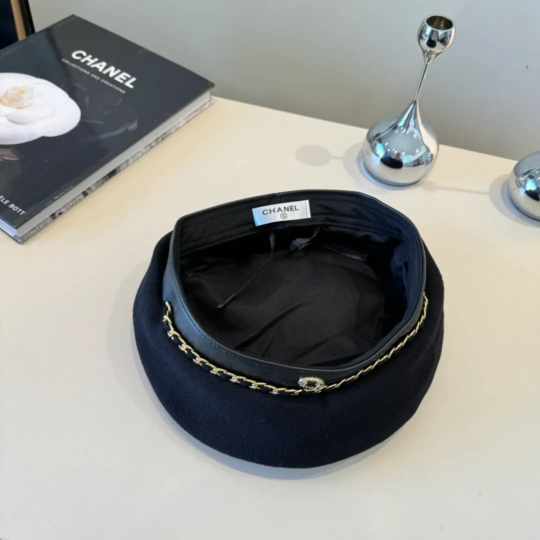 💰100¥ Chanel wool beret, small fragrant chain beret, head circumference 57cm
