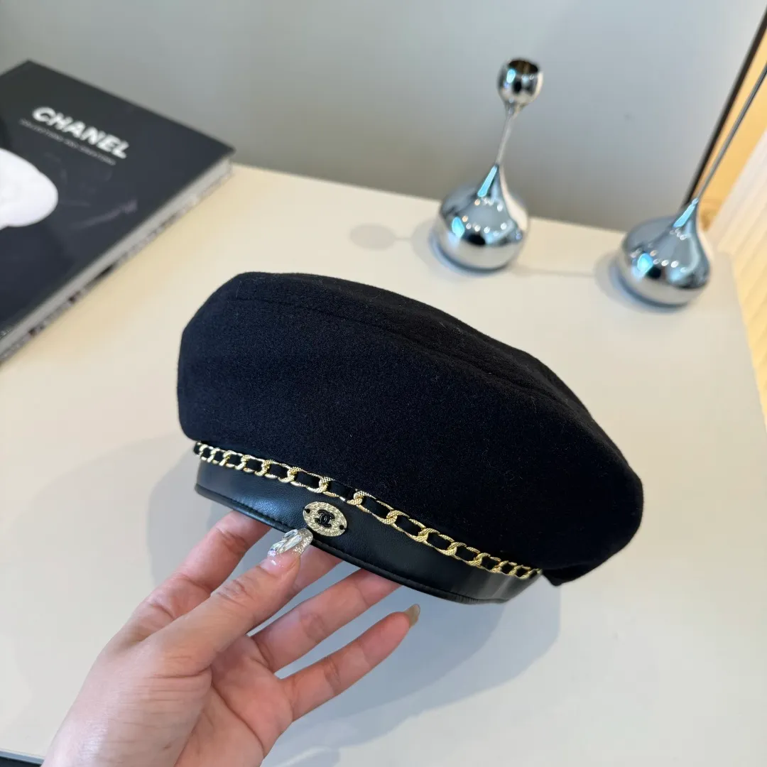 💰100¥ Chanel wool beret, small fragrant chain beret, head circumference 57cm