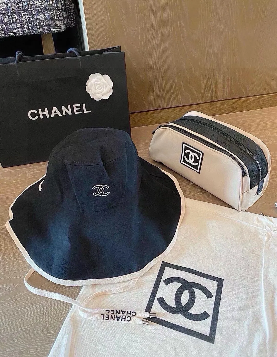 120¥ Chanel large brim bucket hat, canvas hat, simple internet celebrity style, head circumference 57cm
