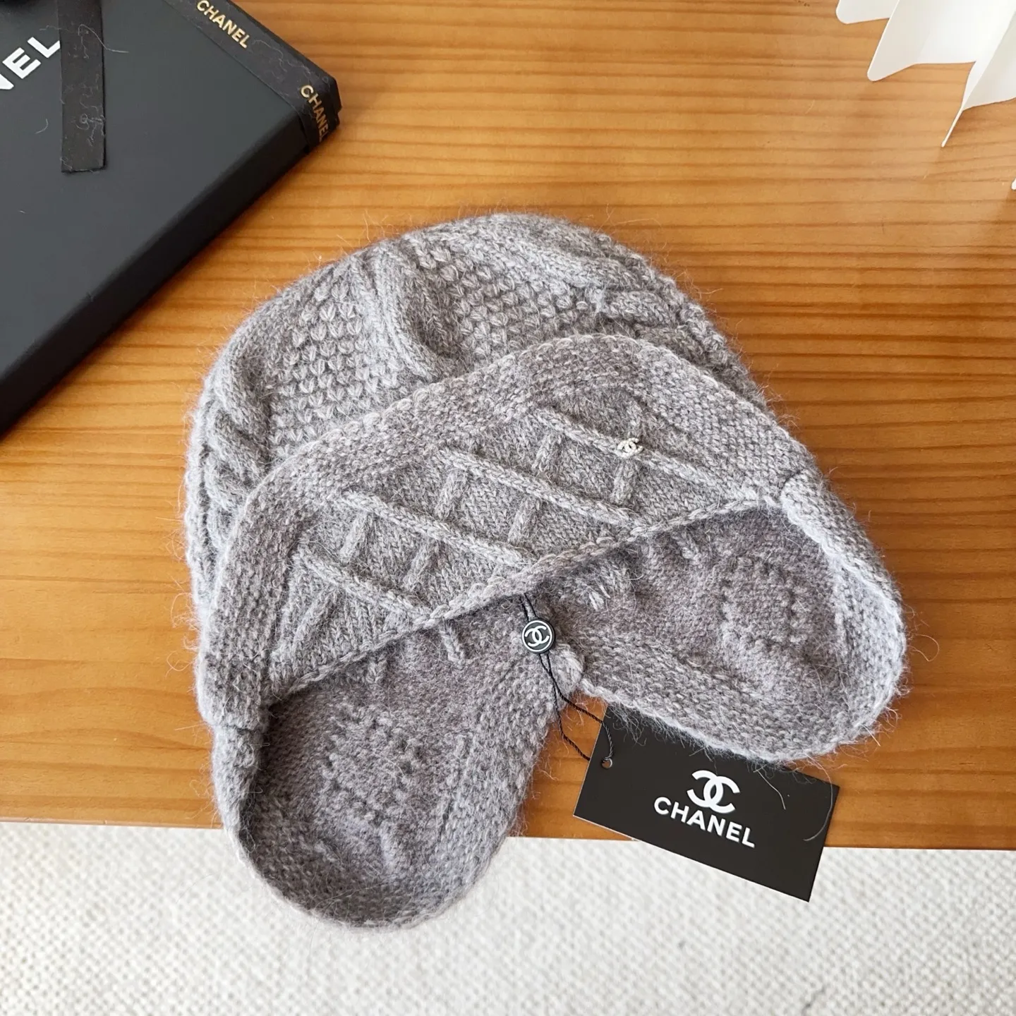 💰70 Chanel official website releases CHANEL small and popular knitted hat! Xiaohongshu’s new product is released, it’s so 🉑️, high-elastic fabric, classic colors, same style for men and women.