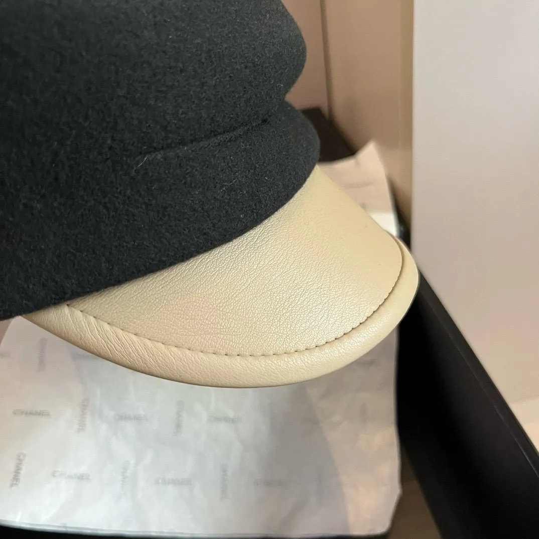 💰180¥ Chanel wool peaked military cap, washed leather brim, high-end color matching, 100% wool🦙, head circumference 57cm adjustable