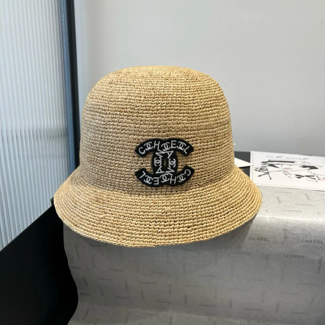 💰160¥ Chanel's new raffia straw hat, pure hand hooked straw hat, foldable, a must-have item for travel, head circumference 57cm