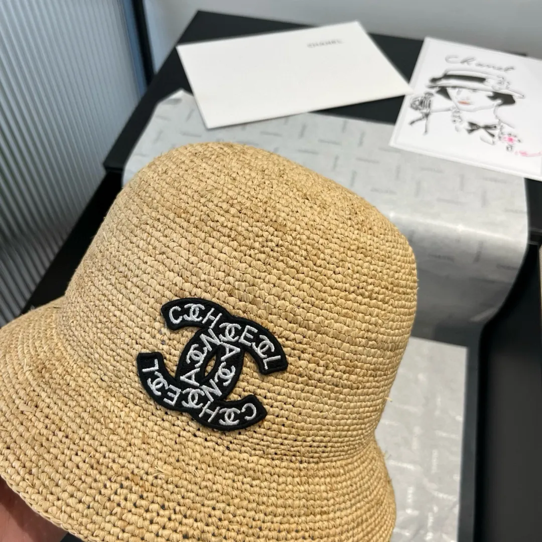 💰160¥ Chanel's new raffia straw hat, pure hand hooked straw hat, foldable, a must-have item for travel, head circumference 57cm
