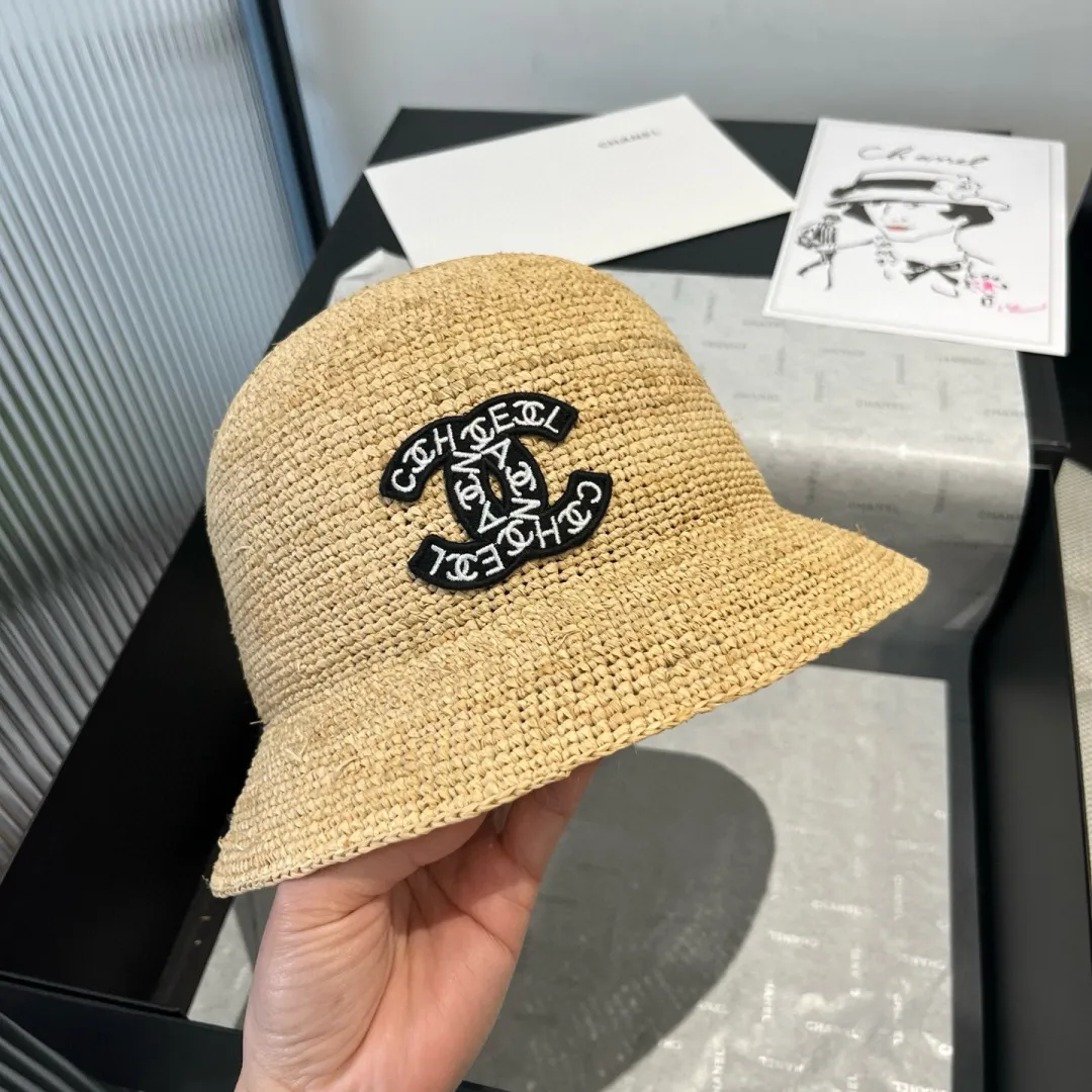 💰160¥ Chanel's new raffia straw hat, pure hand hooked straw hat, foldable, a must-have item for travel, head circumference 57cm