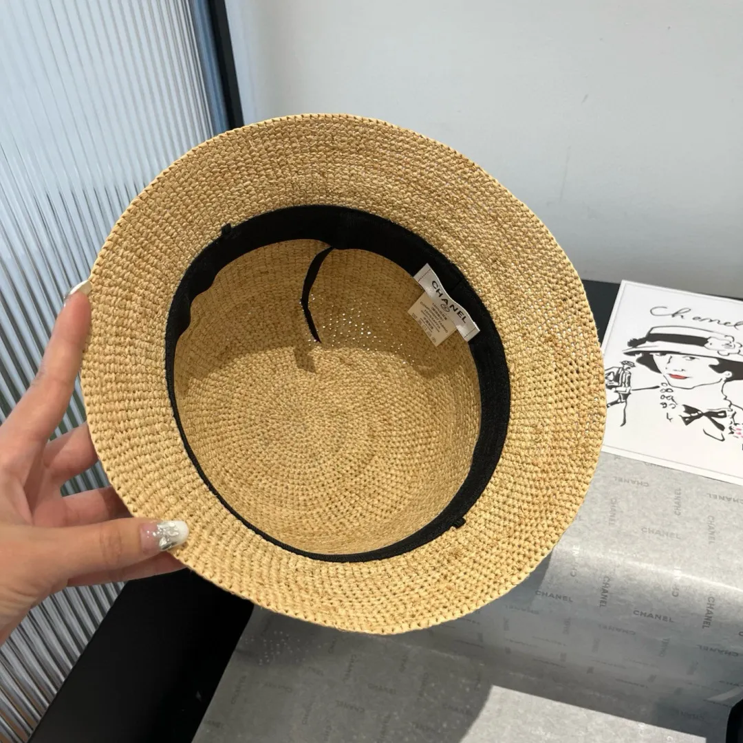💰160¥ Chanel's new raffia straw hat, pure hand hooked straw hat, foldable, a must-have item for travel, head circumference 57cm