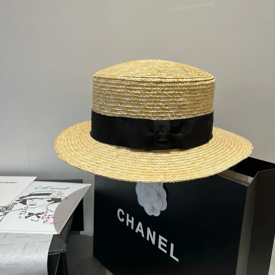 💰160¥ Chanel official flat top hat, made of straw, head circumference 57cm